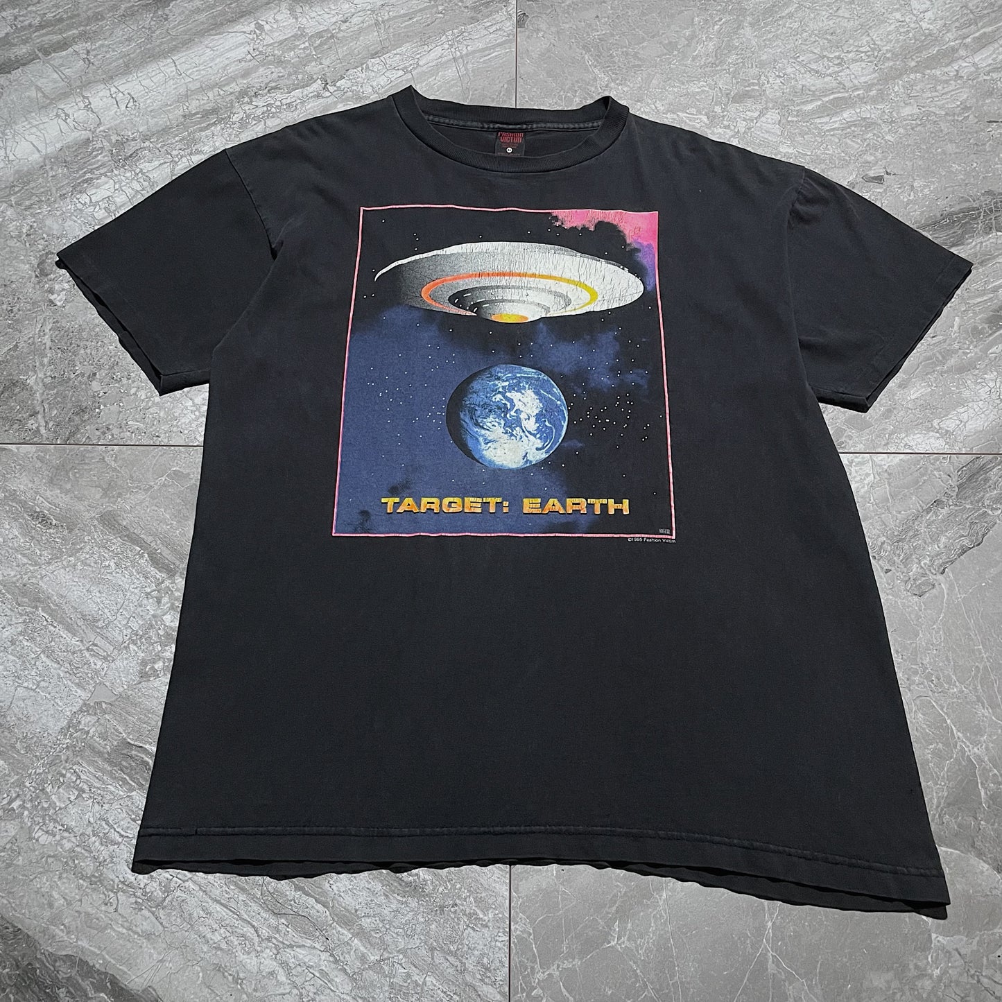 90s  ファッション・ヴィクティムでターゲットアースぐぅ刺さった  “しかも役満個体。笑(良フェード×ＸＬサイズ)”